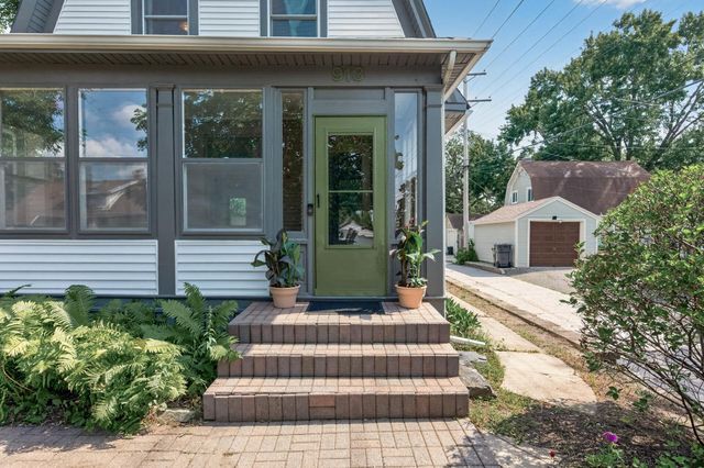 913 E 39th Street, Minneapolis, MN 55407