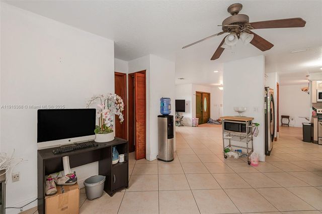 18890 SW 184th St, Miami, FL 33187