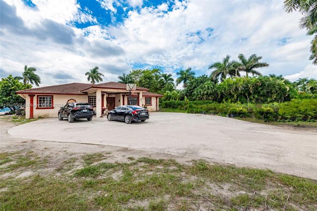 18890 SW 184th St, Miami, FL 33187