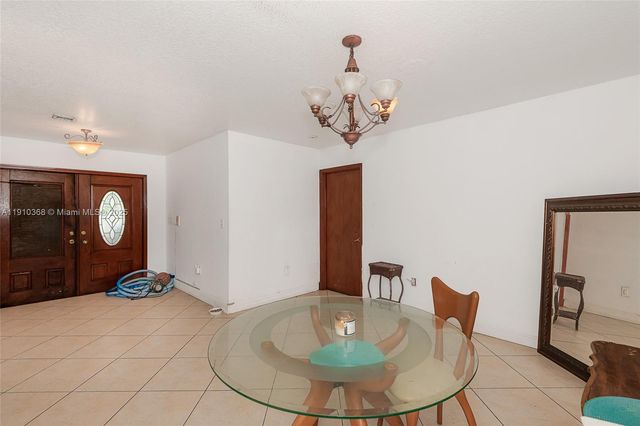 18890 SW 184th St, Miami, FL 33187