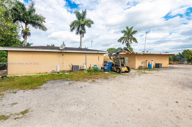 18890 SW 184th St, Miami, FL 33187