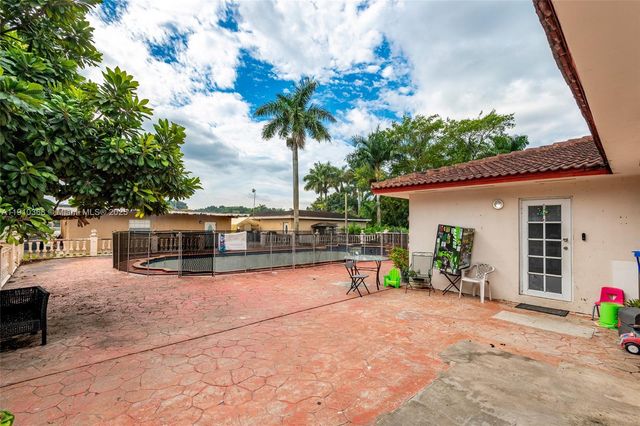 18890 SW 184th St, Miami, FL 33187