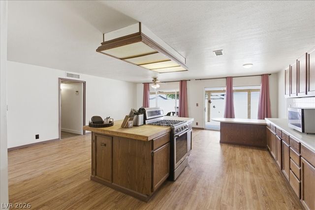 4075 Pepe Circle, Las Vegas, NV 89121