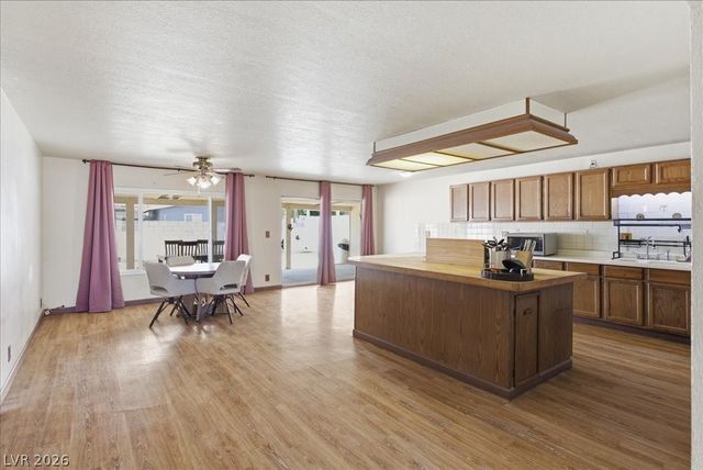 4075 Pepe Circle, Las Vegas, NV 89121