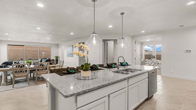 3307 Los Feliz, Santa Fe, NM 87507