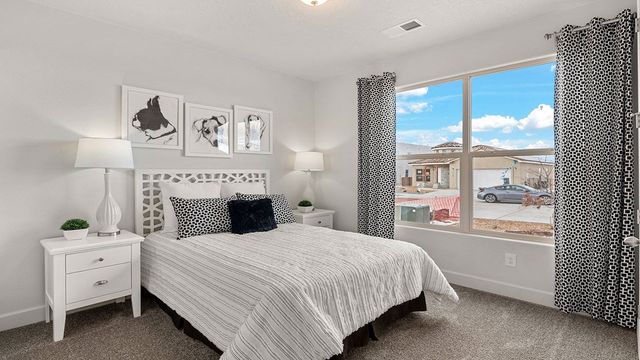 3307 Los Feliz, Santa Fe, NM 87507