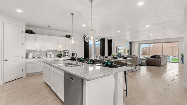 3307 Los Feliz, Santa Fe, NM 87507