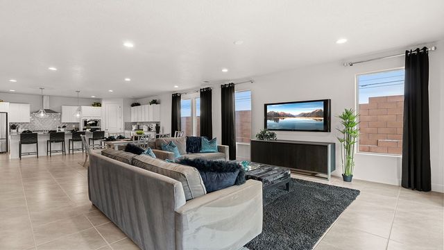 3307 Los Feliz, Santa Fe, NM 87507