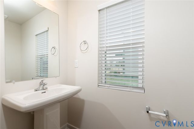 914 Encore Autumn Ln, Henrico, VA 23227