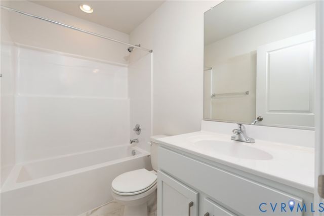 914 Encore Autumn Ln, Henrico, VA 23227