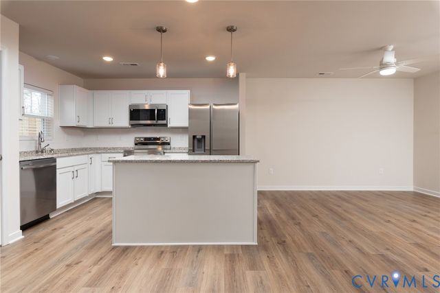 914 Encore Autumn Ln, Henrico, VA 23227