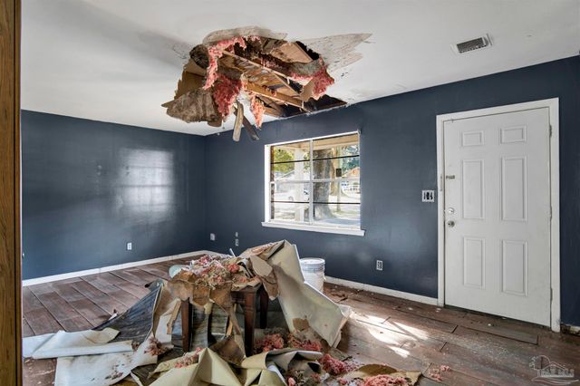 6250 Luther St, Pensacola, FL 32503