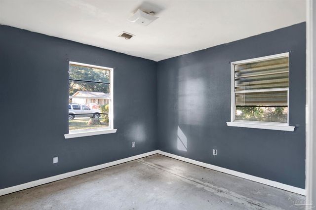 6250 Luther St, Pensacola, FL 32503