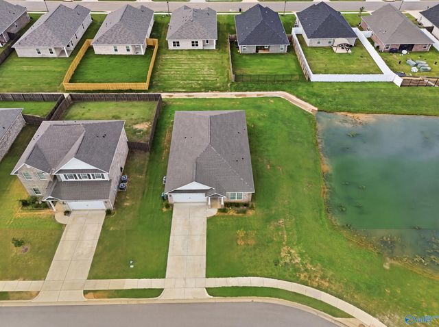 9220 Current Way, Owens Cross Roads, AL 35763