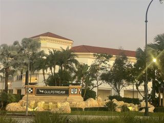 1817 S Ocean Dr 221, Hallandale Beach, FL 33009