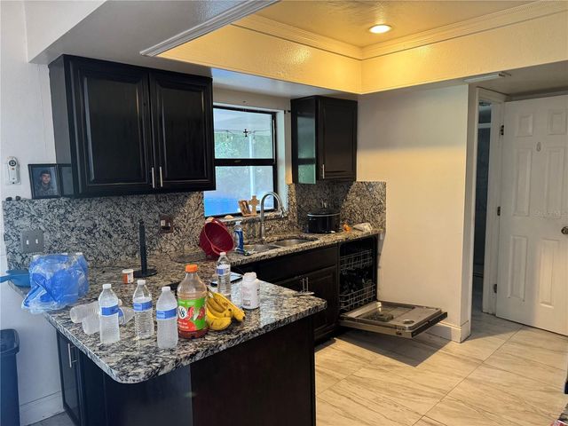 717 GASPARINO COURT, Seffner, FL 33584
