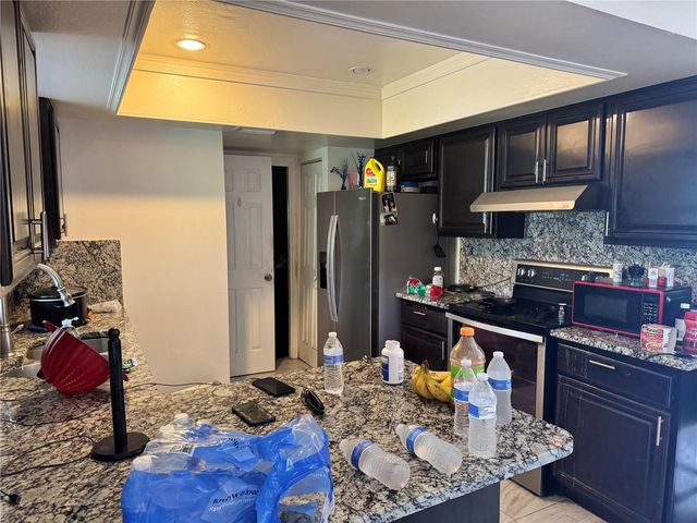 717 GASPARINO COURT, Seffner, FL 33584