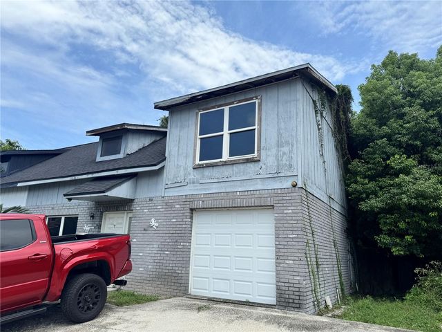 717 GASPARINO COURT, Seffner, FL 33584