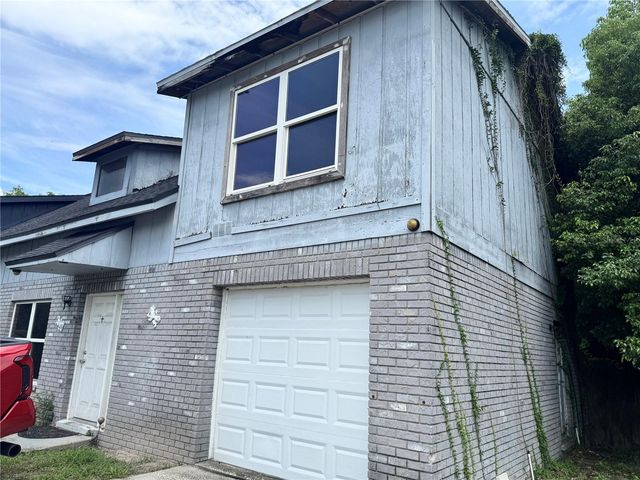 717 GASPARINO COURT, Seffner, FL 33584