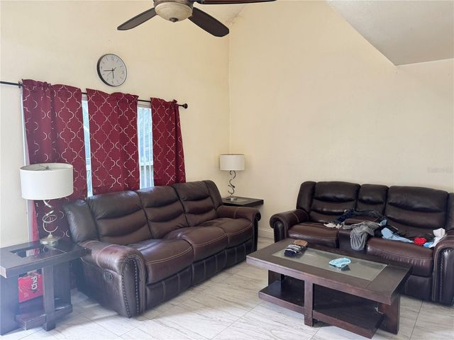 717 GASPARINO COURT, Seffner, FL 33584