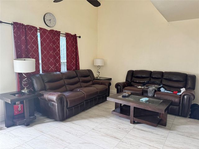 717 GASPARINO COURT, Seffner, FL 33584