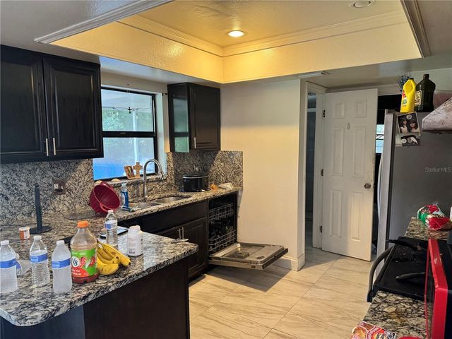717 GASPARINO COURT, Seffner, FL 33584