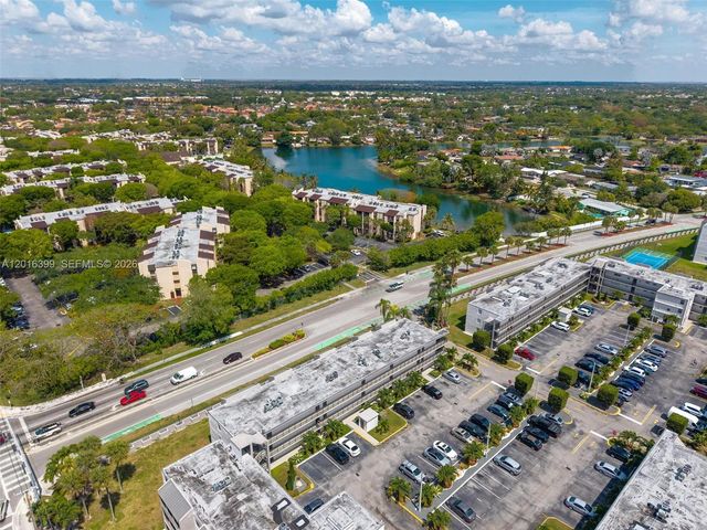 14185 SW 87th St 212A, Miami, FL 33183
