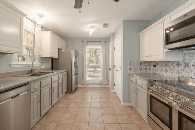 12 Quiet Wind Lane, Trinity, TX 75862