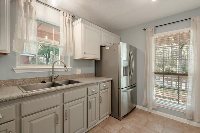 12 Quiet Wind Lane, Trinity, TX 75862