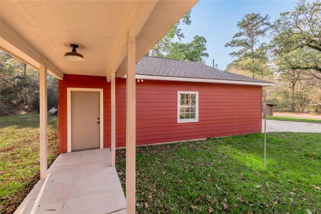 12 Quiet Wind Lane, Trinity, TX 75862