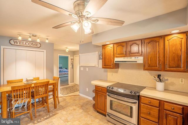 212 STANFORD RD, Fairless Hills, PA 19030