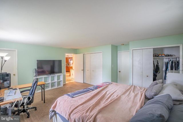 212 STANFORD RD, Fairless Hills, PA 19030