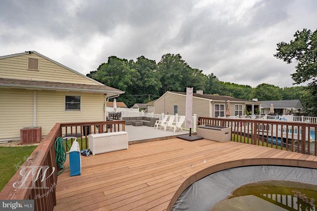 212 STANFORD RD, Fairless Hills, PA 19030