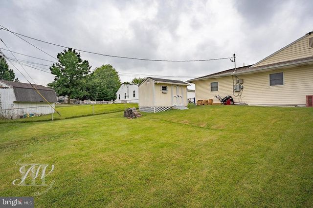 212 STANFORD RD, Fairless Hills, PA 19030