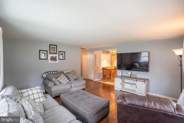 212 STANFORD RD, Fairless Hills, PA 19030