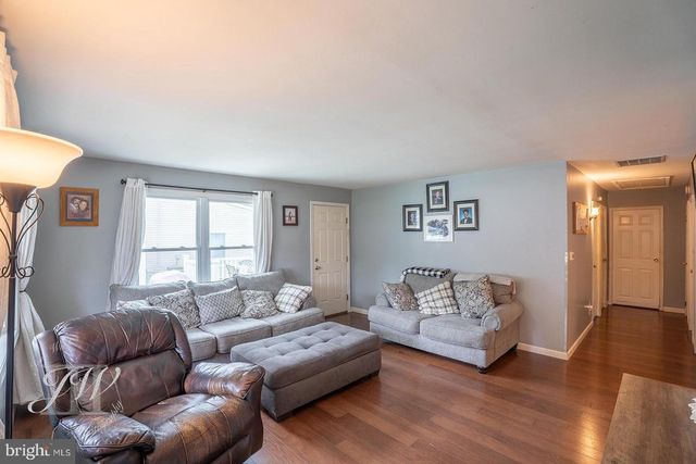 212 STANFORD RD, Fairless Hills, PA 19030
