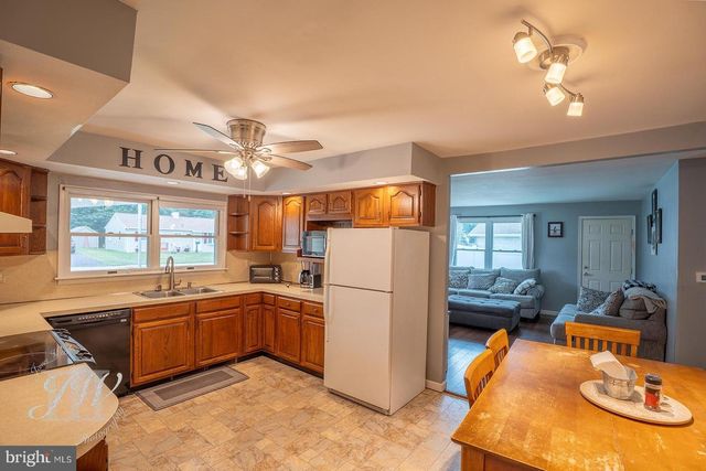 212 STANFORD RD, Fairless Hills, PA 19030