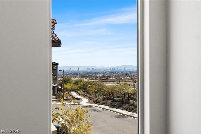 11552 Observation Point Avenue, Las Vegas, NV 89138