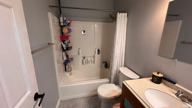 30445 S Elizabeth Drive, Elkhart, IN 46516