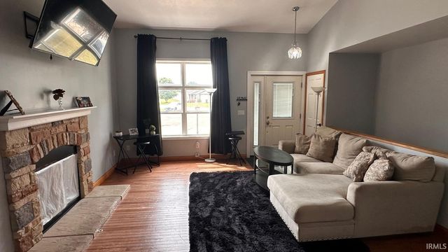 30445 S Elizabeth Drive, Elkhart, IN 46516