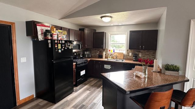 30445 S Elizabeth Drive, Elkhart, IN 46516