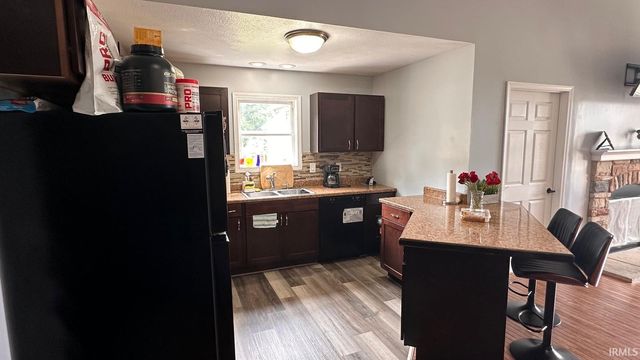 30445 S Elizabeth Drive, Elkhart, IN 46516