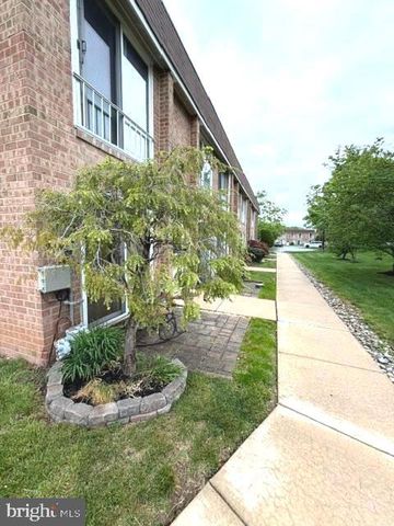 425 BRANDYWINE CT, Warminster, PA 18974