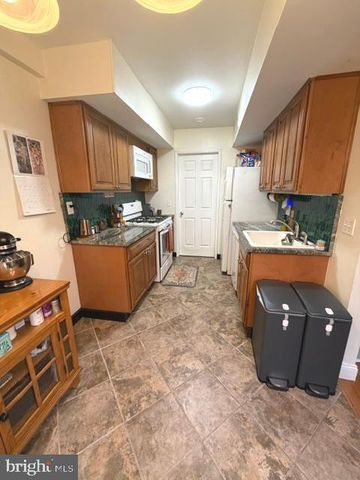 425 BRANDYWINE CT, Warminster, PA 18974