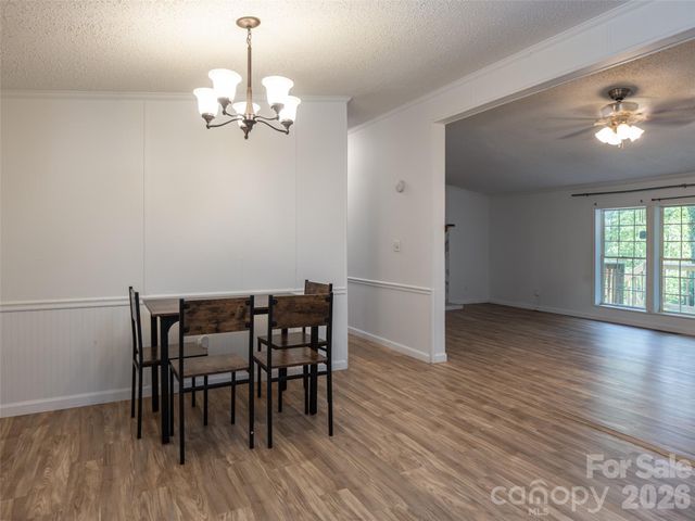 26 Audrey Lane, Asheville, NC 28806