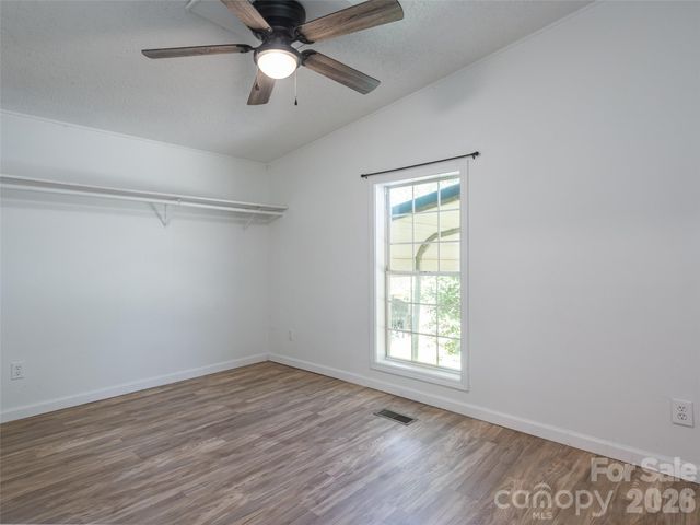 26 Audrey Lane, Asheville, NC 28806