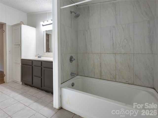 26 Audrey Lane, Asheville, NC 28806