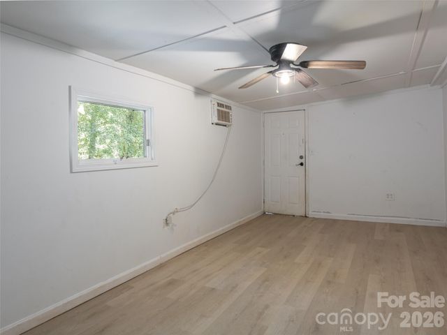 26 Audrey Lane, Asheville, NC 28806