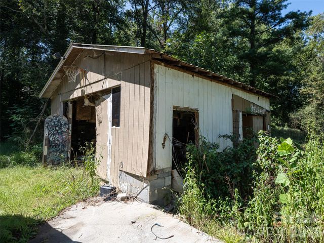 26 Audrey Lane, Asheville, NC 28806