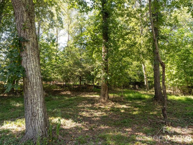 26 Audrey Lane, Asheville, NC 28806